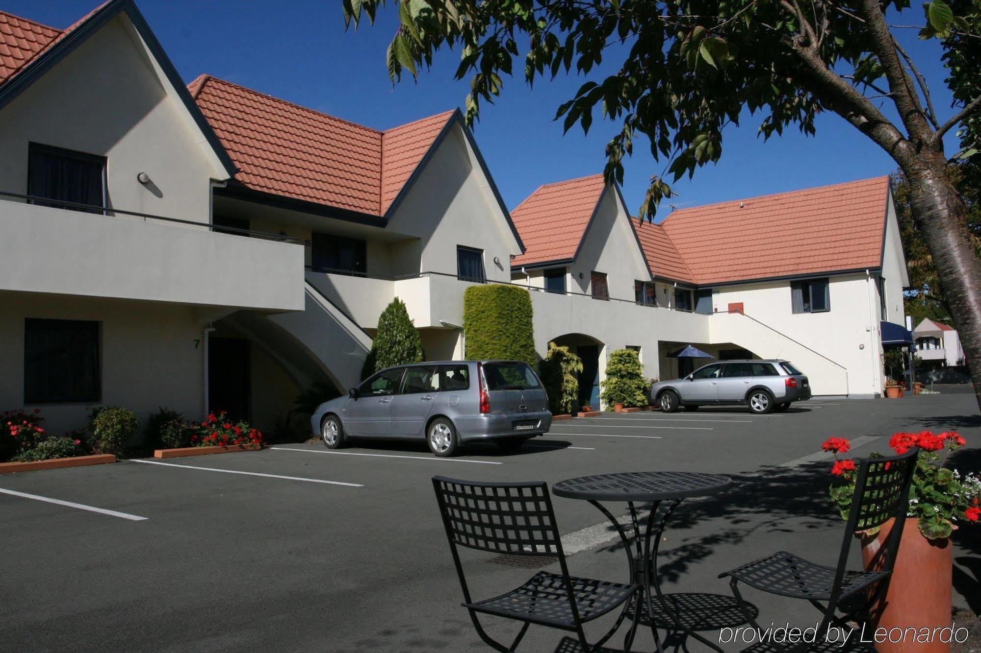 Bella Vista Motel & Apartments Крайстчърч Екстериор снимка